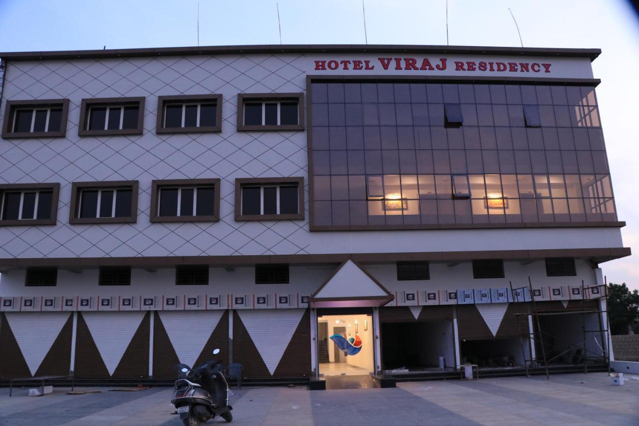 Hotel Viraj Residency Будж Екстериор снимка